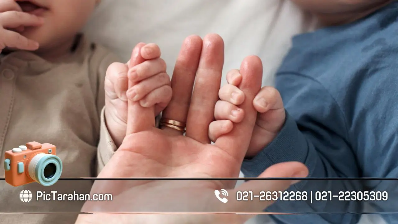 جزئیات عکس نوزاد دوقلو