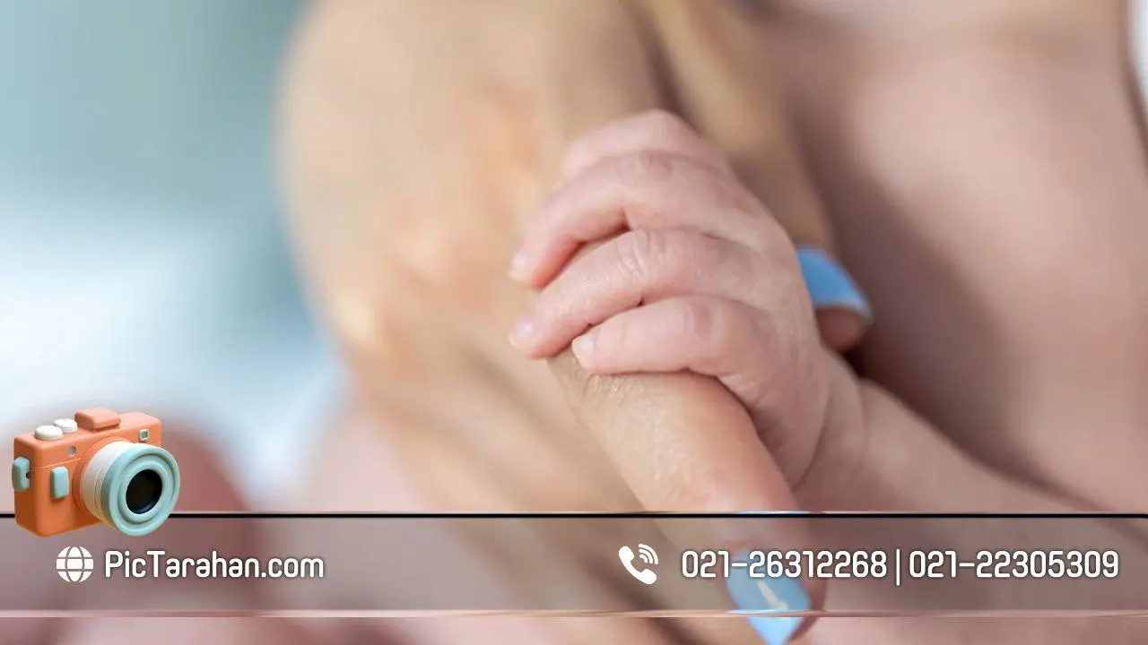 عکاسی از جزئیات انگشت نوزاد